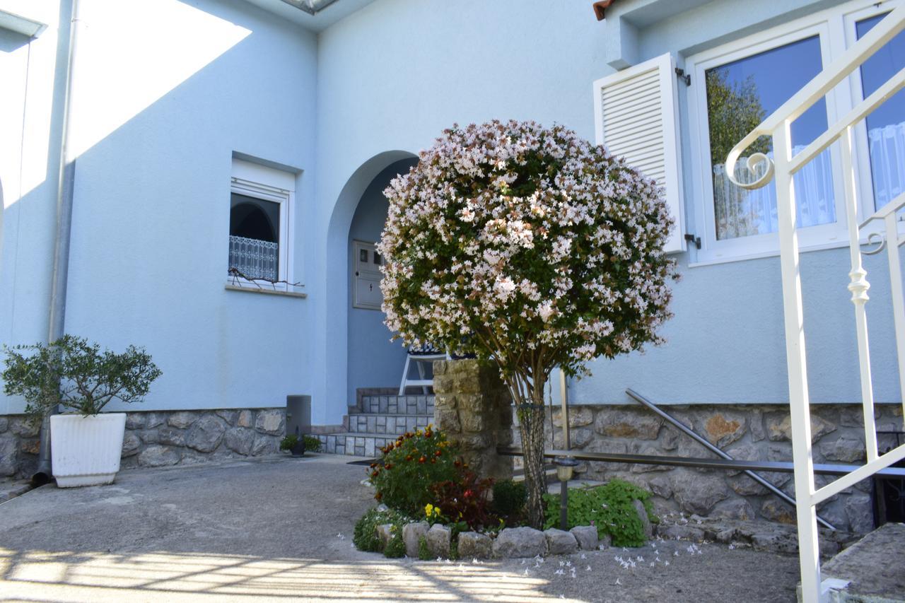 Apartment Blumen Oase Malinska Extérieur photo