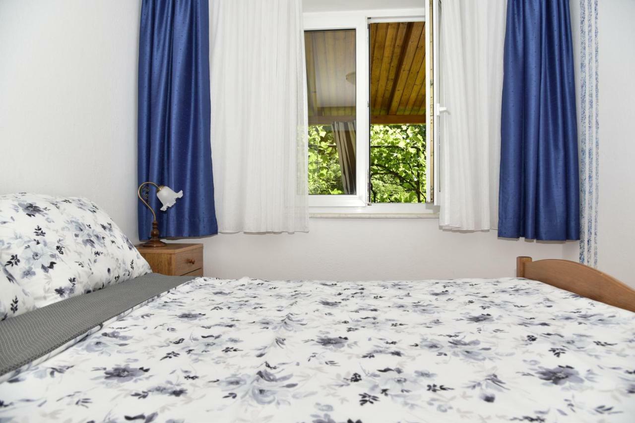 Apartment Blumen Oase Malinska Extérieur photo