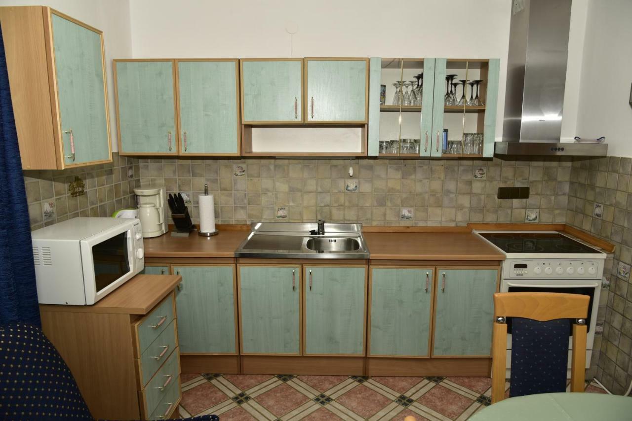 Apartment Blumen Oase Malinska Extérieur photo
